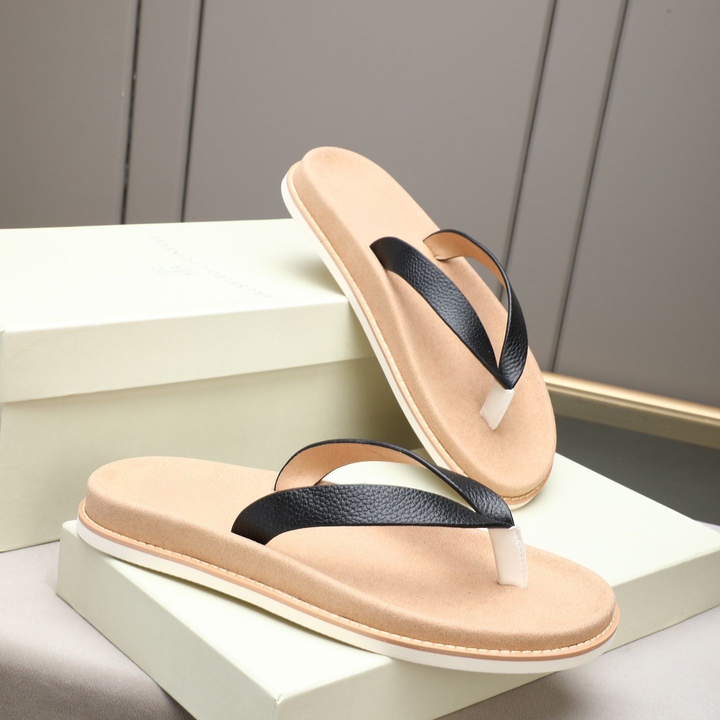 Luxury Brand Genuine Leather S - Outdoor Camping Slippers ulasan dan harga